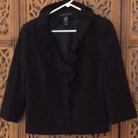 Blazer - Picture 2 of 2